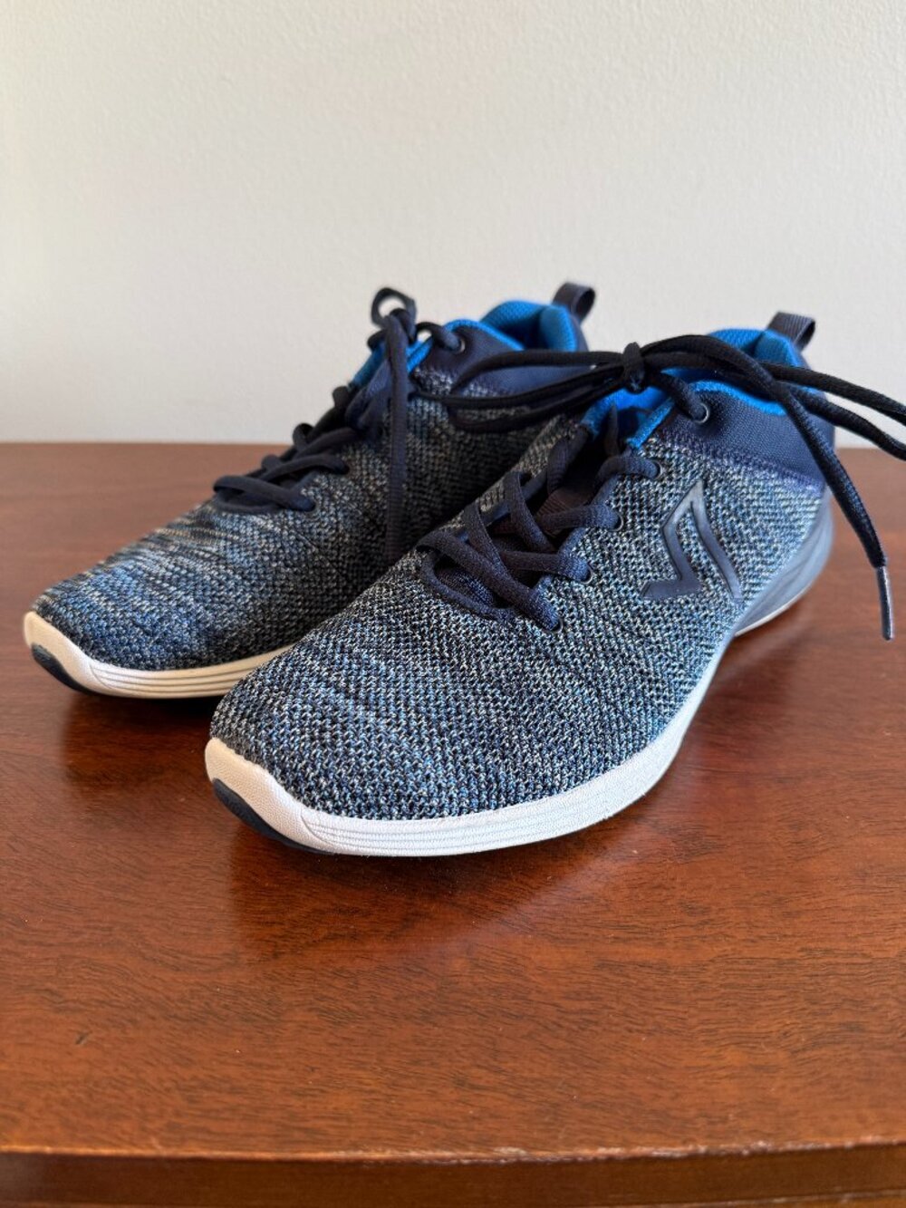 Vionic Adley Sneakers Women's Size 8.5 Navy Blue Comfort Walking Shoes
